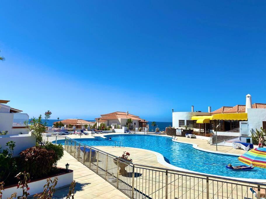 Stylish & Modern 1 Bedroom Suite On Frontline Of Playa Del Duque Costa Adeje  Εξωτερικό φωτογραφία